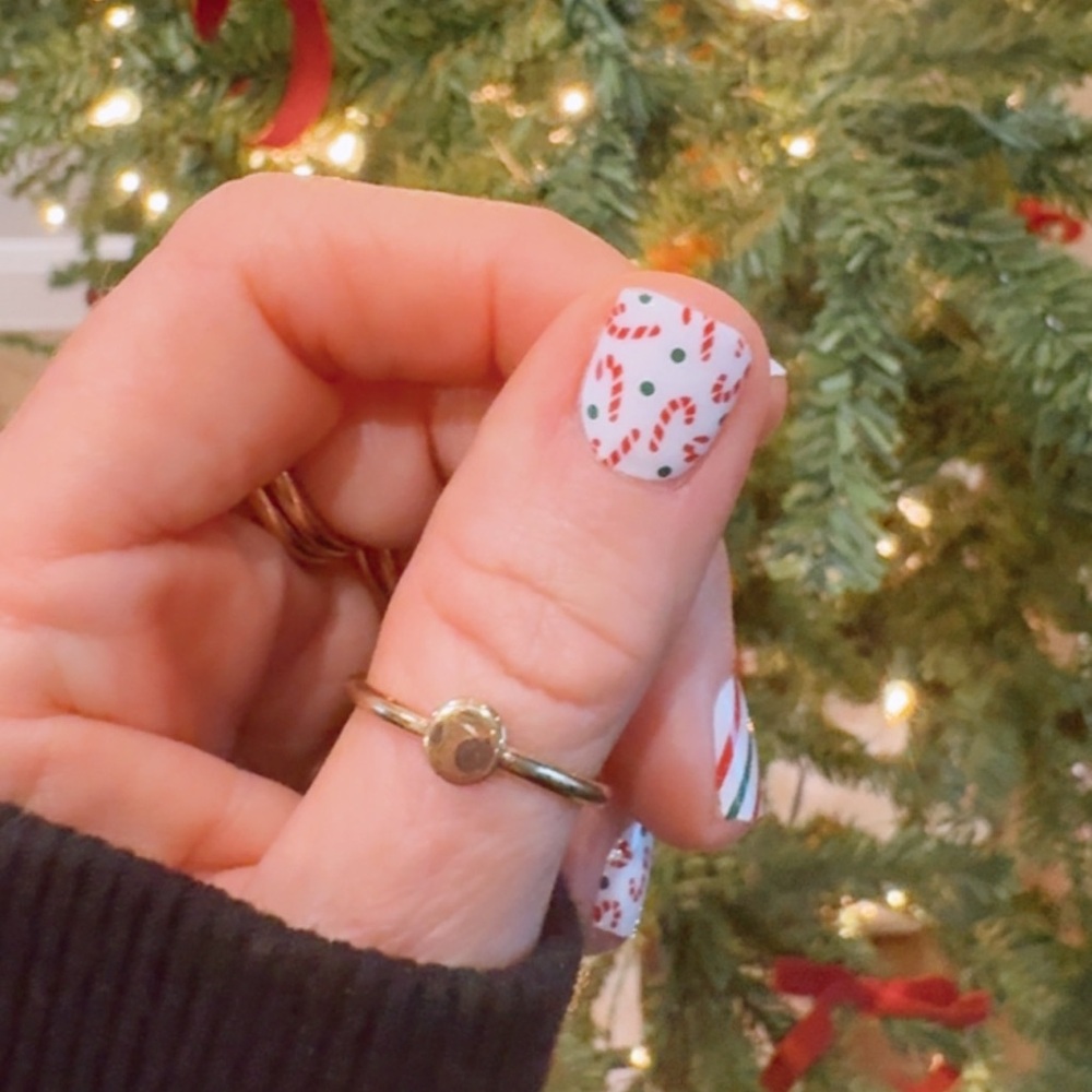 Candy Cane Christmas Nail Wraps | Holiday Nail Stickers | 16 Count - Picture 5 of 5